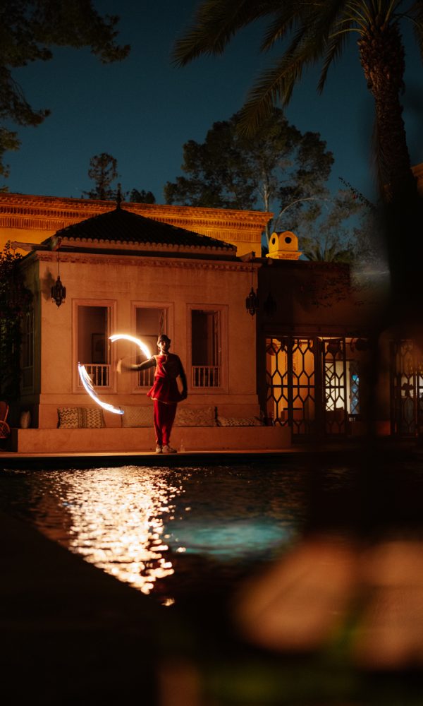 Mr & Mrs QuÈmard - 40th Wedding Anniversary